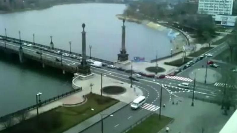 У мережі показали довжелезні черги за бензином в окупованому Донецьку