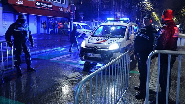 Після терактів у Францію не впустили понад тисячу осіб Після терактів у Францію не впустили понад тисячу осіб