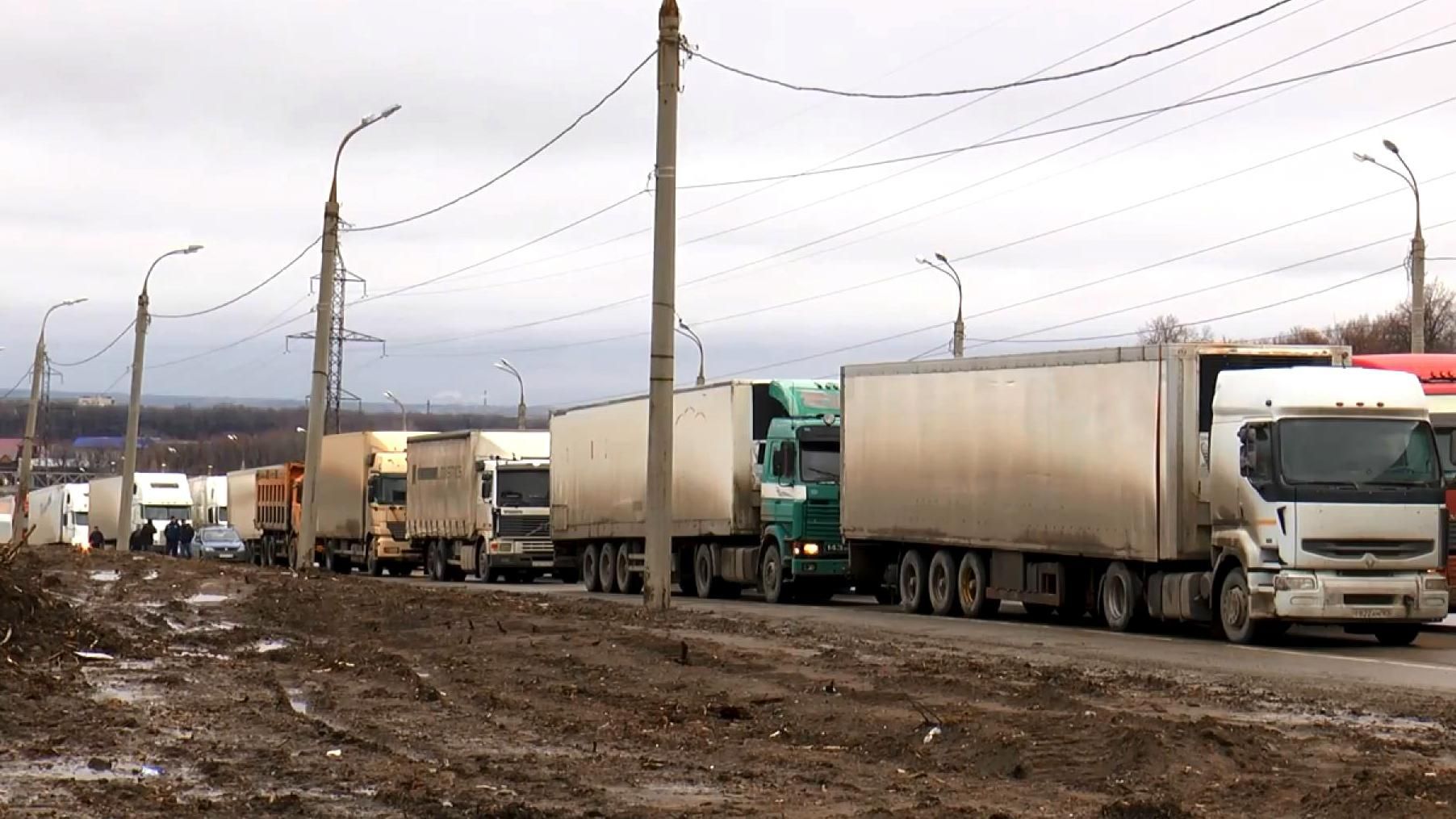 Далекобійники з усієї Росії з'їжджаються на "майдан" до Москви