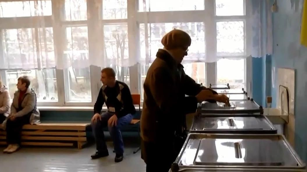 В Красноармейске и Мариуполе — достаточно высокая явка на выборах, — "Опора"