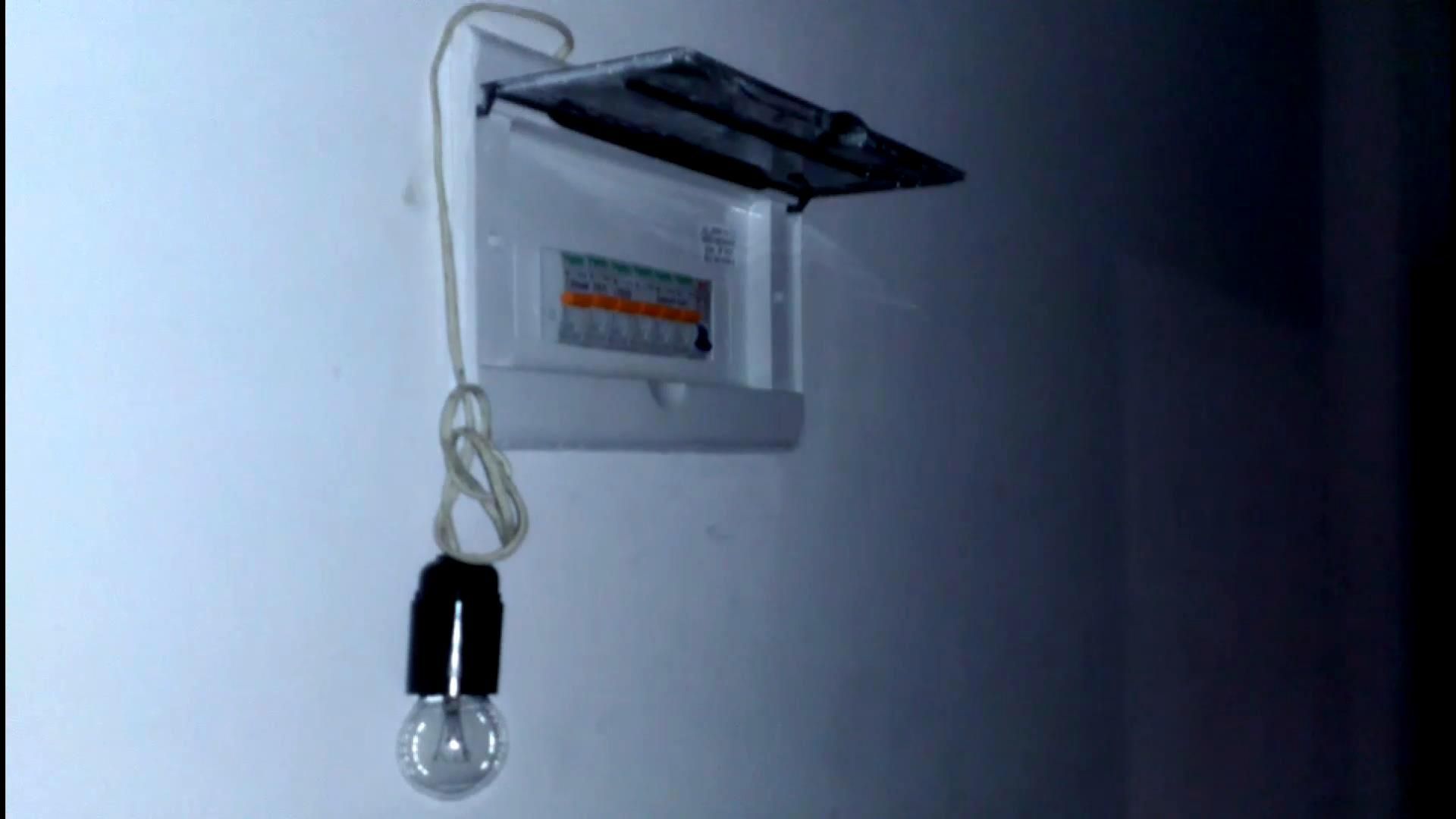 Як живе кримська родина без світла: відео Як живе кримська родина без світла: відео