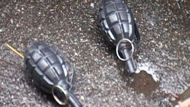 В Киеве задержали несовершеннолетнего с гранатами и пистолетами, который ехал на Майдан.