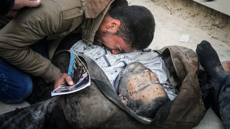 Опубликовали жуткие фото последствий российского авиаудара по рынку в Сирии (18+) Опубликовали жуткие фото последствий российского авиаудара по рынку в Сирии (18+)