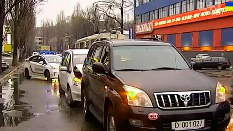 Російський дипломат скоїв ДТП у Києві Російський дипломат скоїв ДТП у Києві