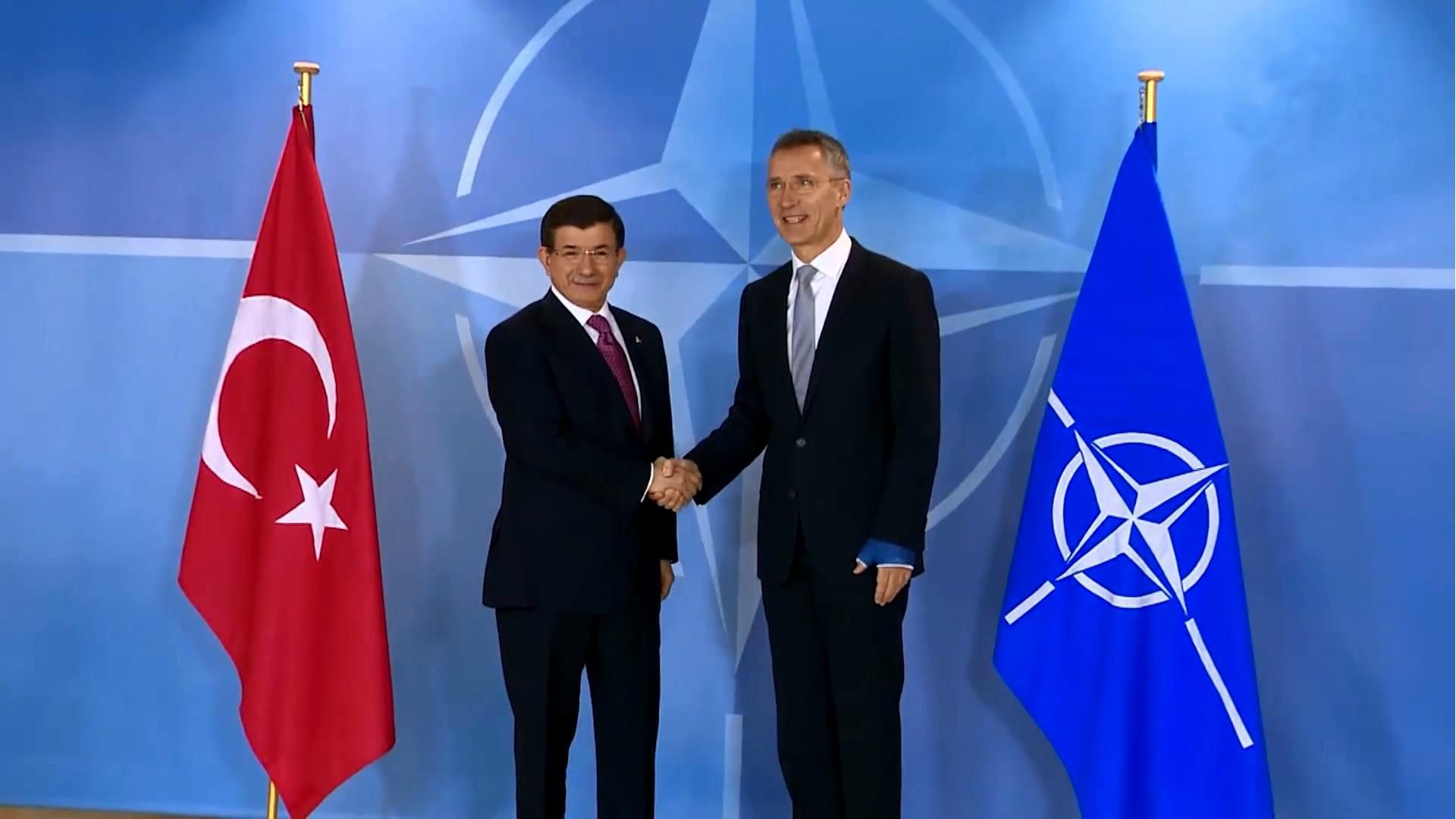 У НАТО висловили чітку позицію за турецько-російськими відносинами У НАТО висловили чітку позицію за турецько-російськими відносинами