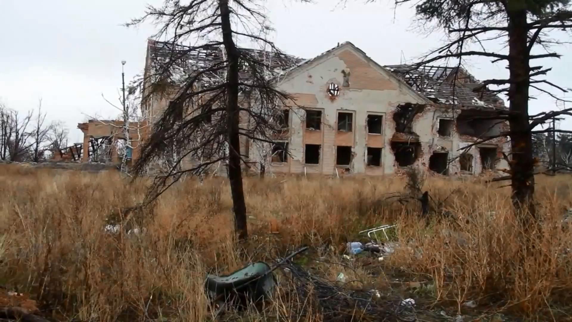 У Пісках — безперервні обстріли