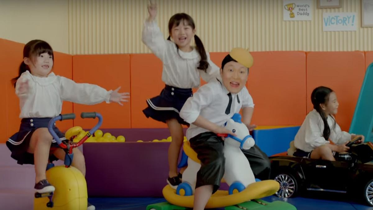 Новый клип автора Gangnam Style набрал 1,5 миллиона просмотров за 10 часов