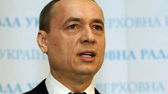 Кампанія проти Мартиненка — спроба відвернути увагу від друга президента Фірташа, — експерт Кампанія проти Мартиненка — спроба відвернути увагу від друга президента Фірташа, — експерт