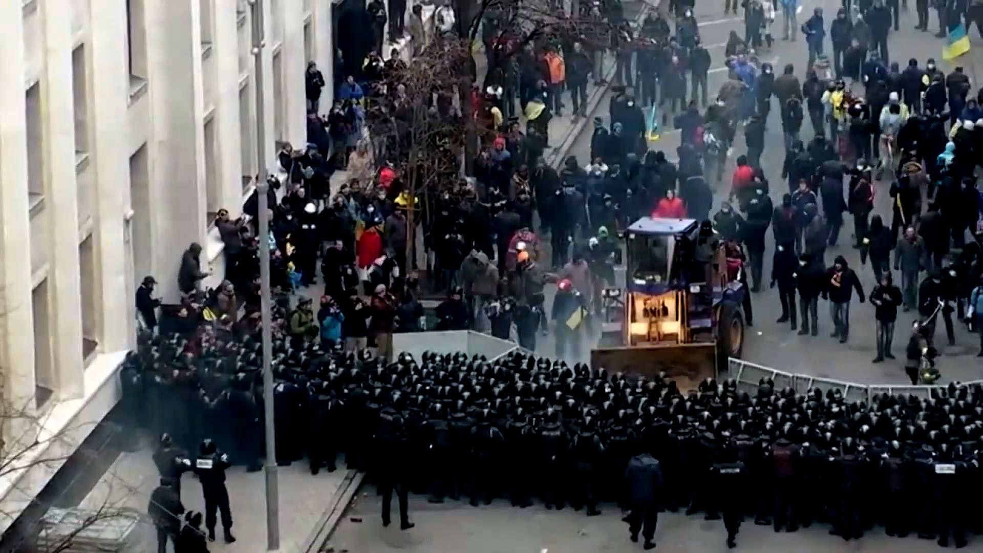 Рівно 2 роки тому утворилася "Самооборона Майдану" Рівно 2 роки тому утворилася "Самооборона Майдану"