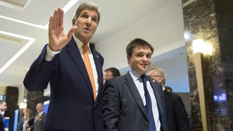 У Брюсселі відбулось продуктивне засідання комісії Україна-НАТО У Брюсселі відбулось продуктивне засідання комісії Україна-НАТО