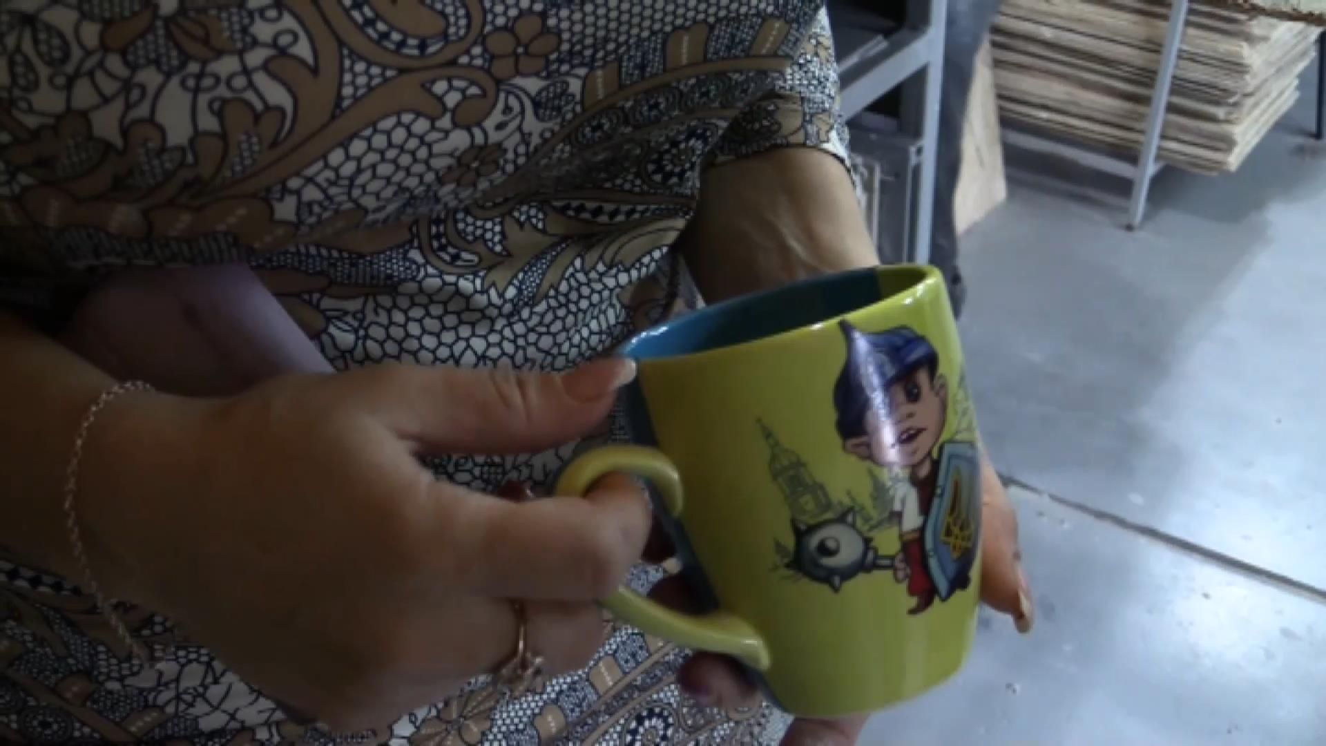 В Славянске бум на патриотическую символику В Славянске бум на патриотическую символику