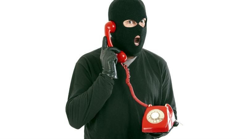 Популярна шахрайська схема наживи по телефону: як уберегти себе та своїх рідних Популярна шахрайська схема наживи по телефону: як уберегти себе та своїх рідних