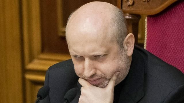 Турчинов предлагает ввести визы для россиян с 1 января Турчинов предлагает ввести визы для россиян с 1 января