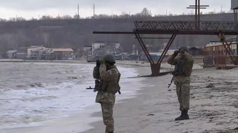 Российские суда регулярно нарушают морскую границу с Украиной