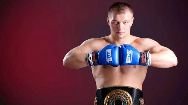 У команді Ф'юрі грубо відповіли на виклик від українського "отамана" У команді Ф'юрі грубо відповіли на виклик від українського "отамана"