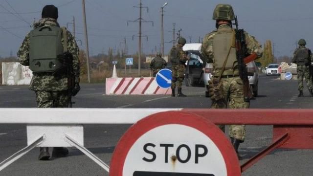 Украинских журналистов, которых задержали в России, наконец отпустили Украинских журналистов, которых задержали в России, наконец отпустили