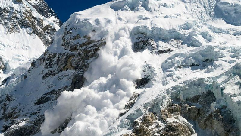 Над Карпатами нависла загроза сходження снігових лавин