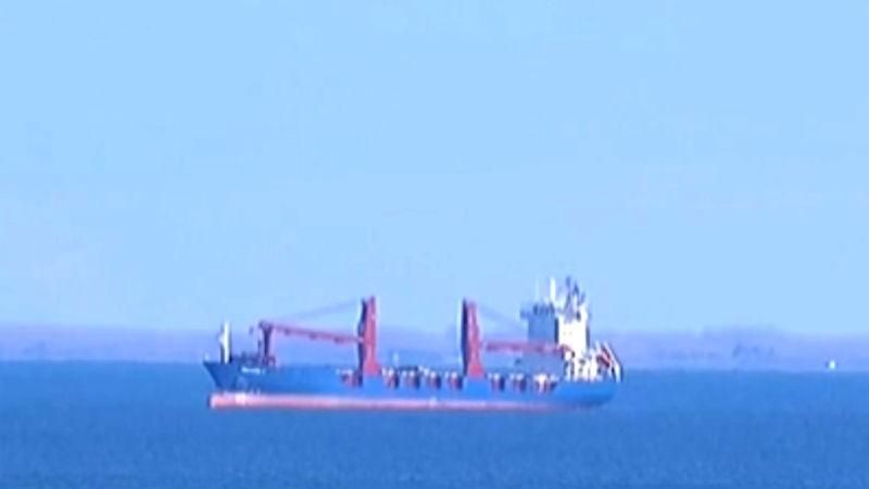 Турки задержали шесть российских кораблей Турки задержали шесть российских кораблей