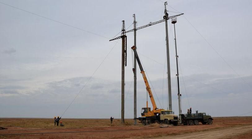 Нардеп предупредил, что из-за энергоблокады Крыма есть угроза обесточивания всей Украины Нардеп предупредил, что из-за энергоблокады Крыма есть угроза обесточивания всей Украины