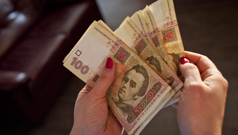 Експерти пояснили, за яких умов курс долара може сягнути 40 гривень