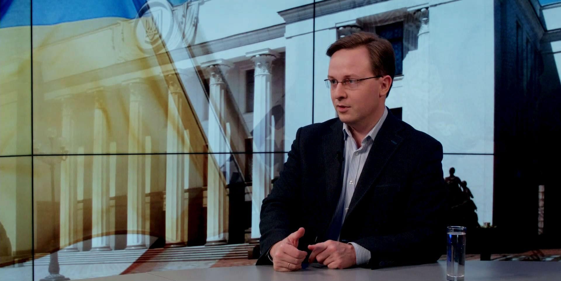 Байден "надає по попі" Яценюку, — політичний експерт Байден "надає по попі" Яценюку, — політичний експерт