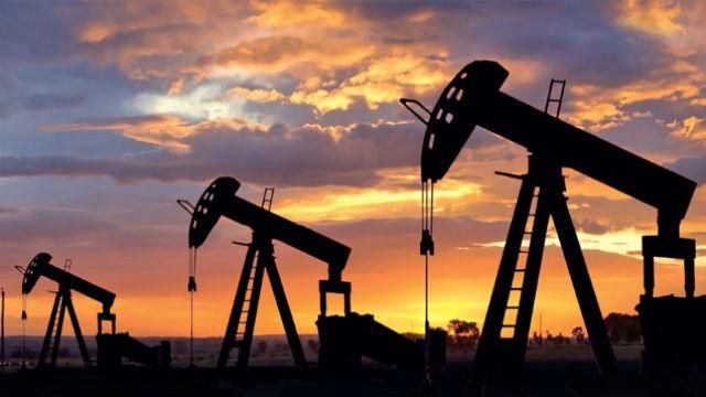 Цена нефти рекордно упала Цена нефти рекордно упала