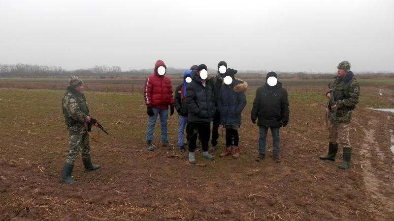 Украинского пограничника подозревают в содействии нелегальной миграции Украинского пограничника подозревают в содействии нелегальной миграции