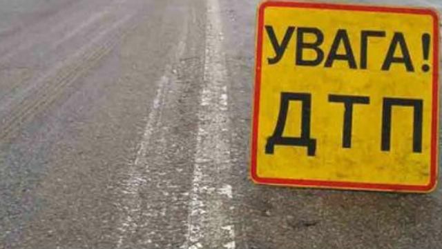 Авто на бешеной скорости влетело в магазин и травмировало продавца Авто на бешеной скорости влетело в магазин и травмировало продавца