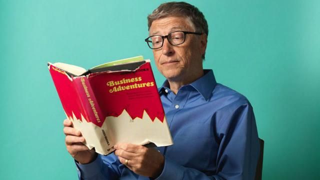 Що читає Білл Гейтс: рейтинг кращих книг року за версією мільярдера