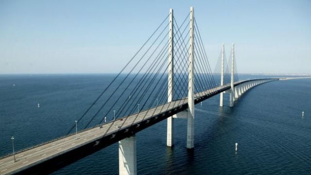 Недобудований Керченський міст вже "розвалюють" Недобудований Керченський міст вже "розвалюють"