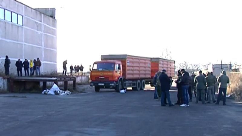 Борьба за сахарные склады: в Черкасской области неизвестные препятствуют работе следователей