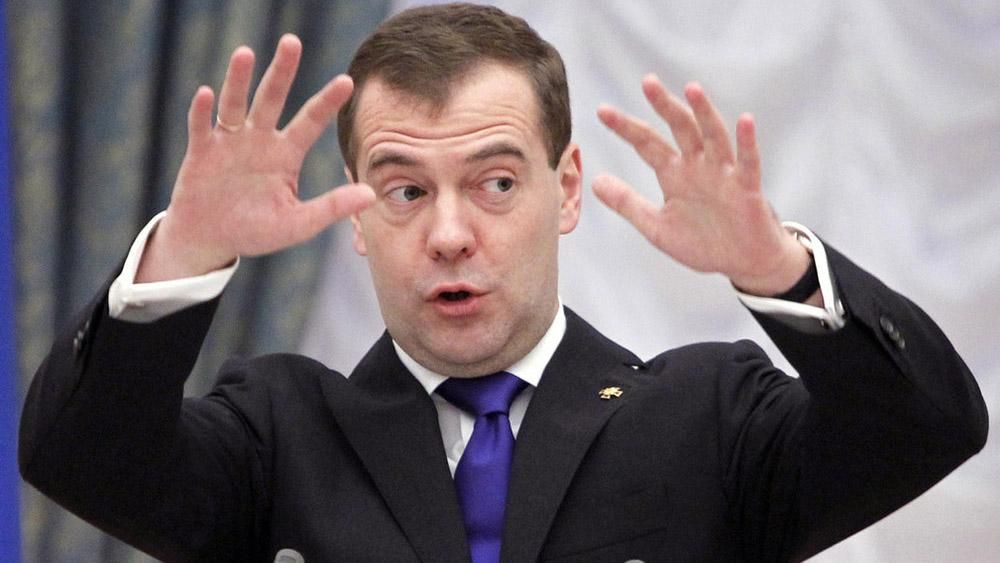 Медведев нашел новый "геноцид"