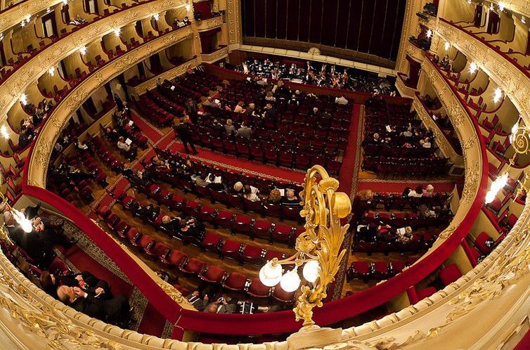 Світові зірки вийдуть на сцену Національної опери України