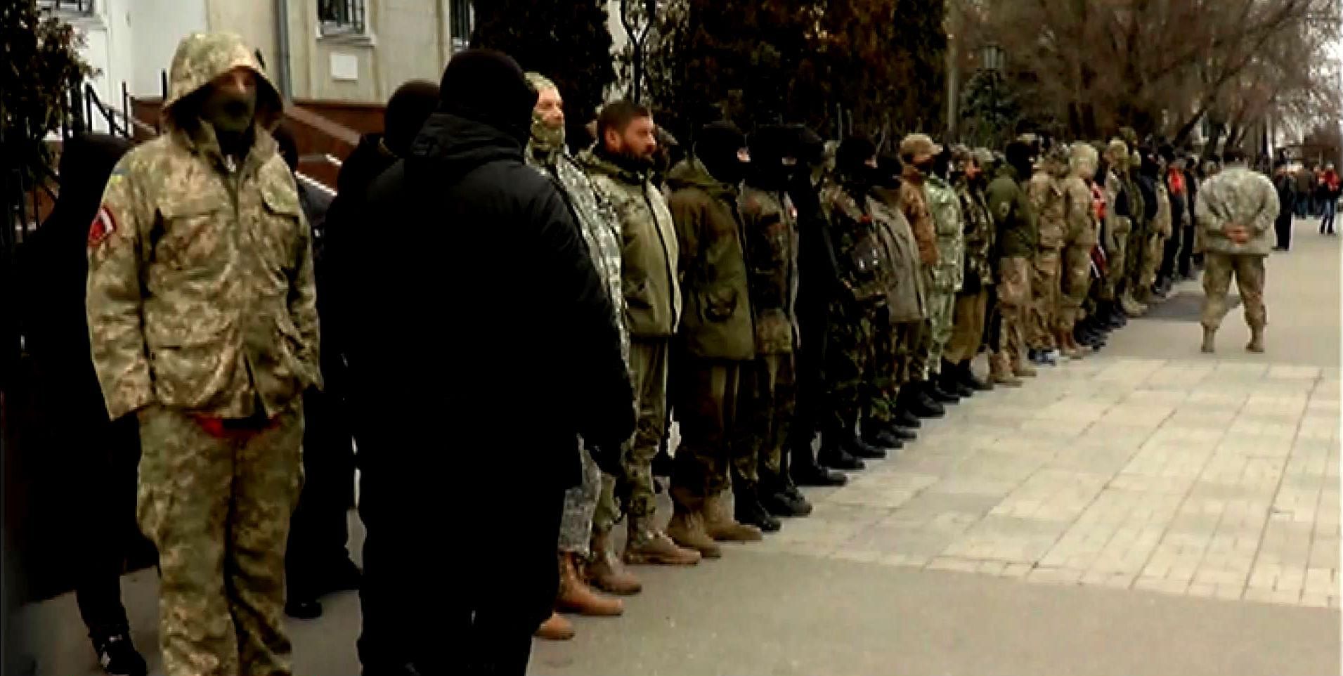 "Правый сектор" обвиняют в ограблении помещения лотереи "Правый сектор" обвиняют в ограблении помещения лотереи