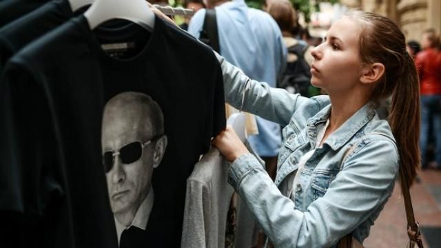 Не едут: из-за задержки турецкой ткани в России не могут пошить антитурецких футболок