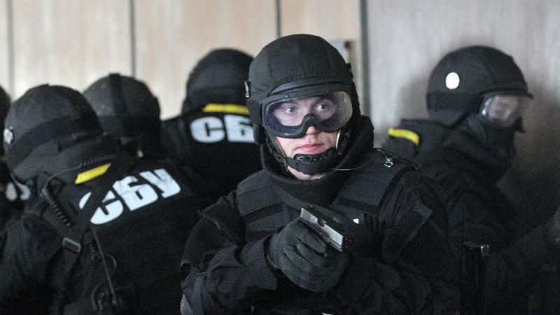 Спецоперація у Києві: співробітники СБУ отримали поранення під час затримання росіян Спецоперація у Києві: співробітники СБУ отримали поранення під час затримання росіян