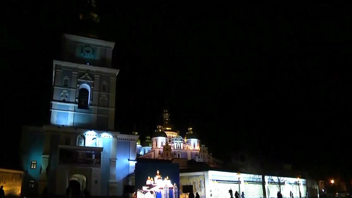 У Києві знову залунали дзвони, як і під час розгону Майдану У Києві знову залунали дзвони, як і під час розгону Майдану