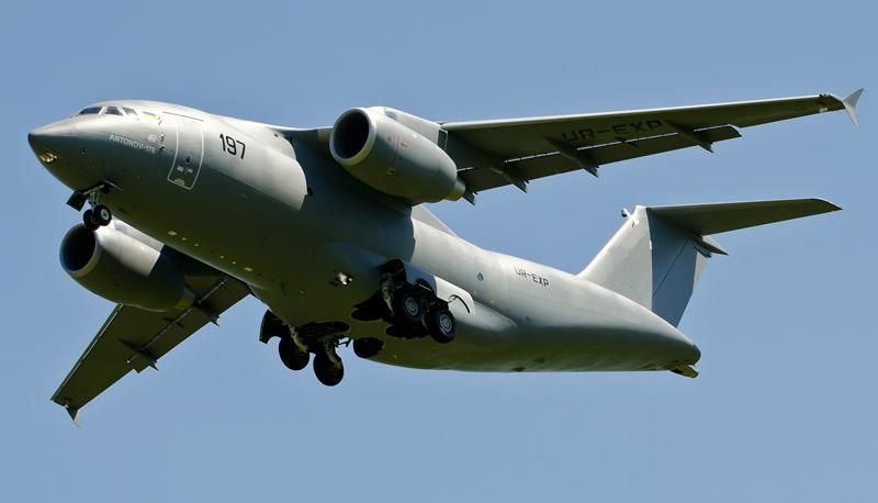 Для нового Ан-178 обирають назву: перемагає "Бандера" Для нового Ан-178 обирають назву: перемагає "Бандера"