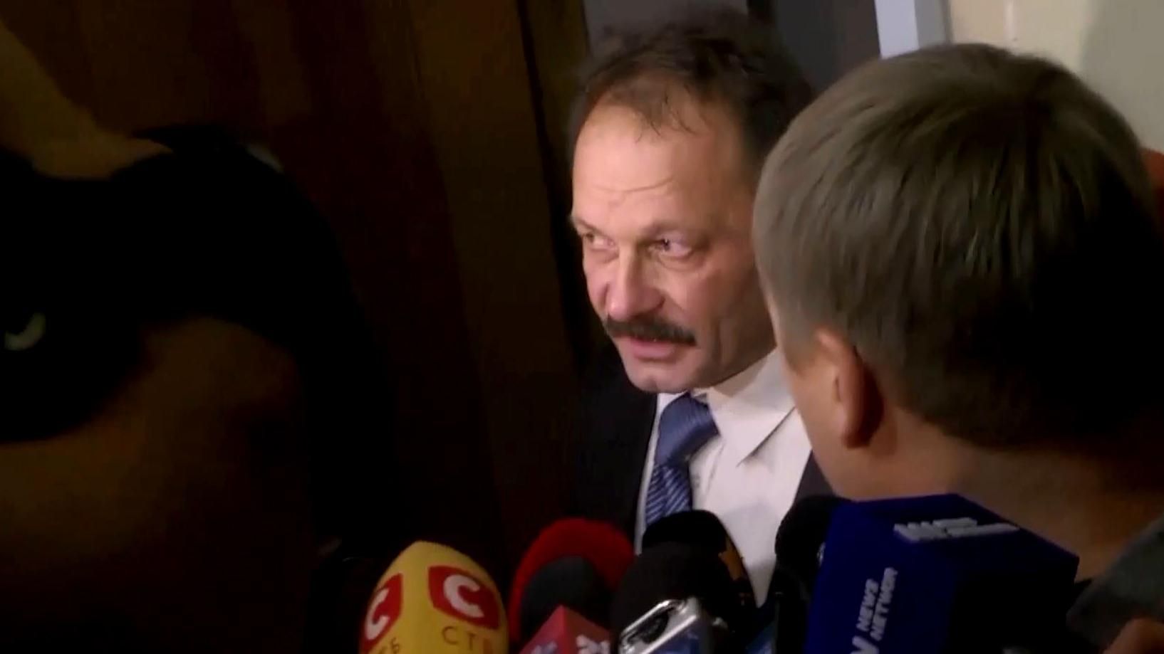 Барна рассказал, что хотел продемонстрировать Яценюку Барна рассказал, что хотел продемонстрировать Яценюку