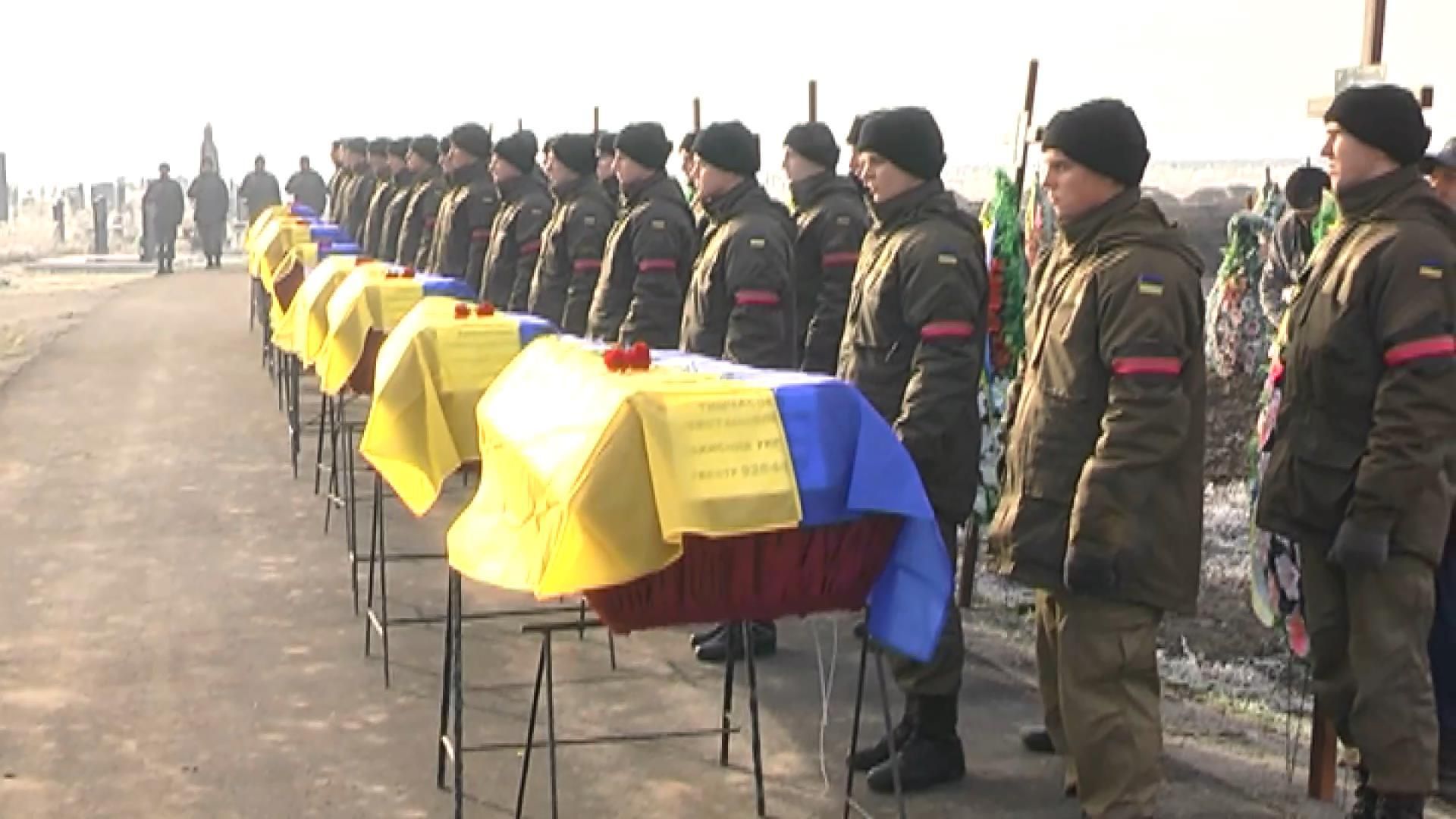 250 невідомих героїв поховали на Дніпропетровщині