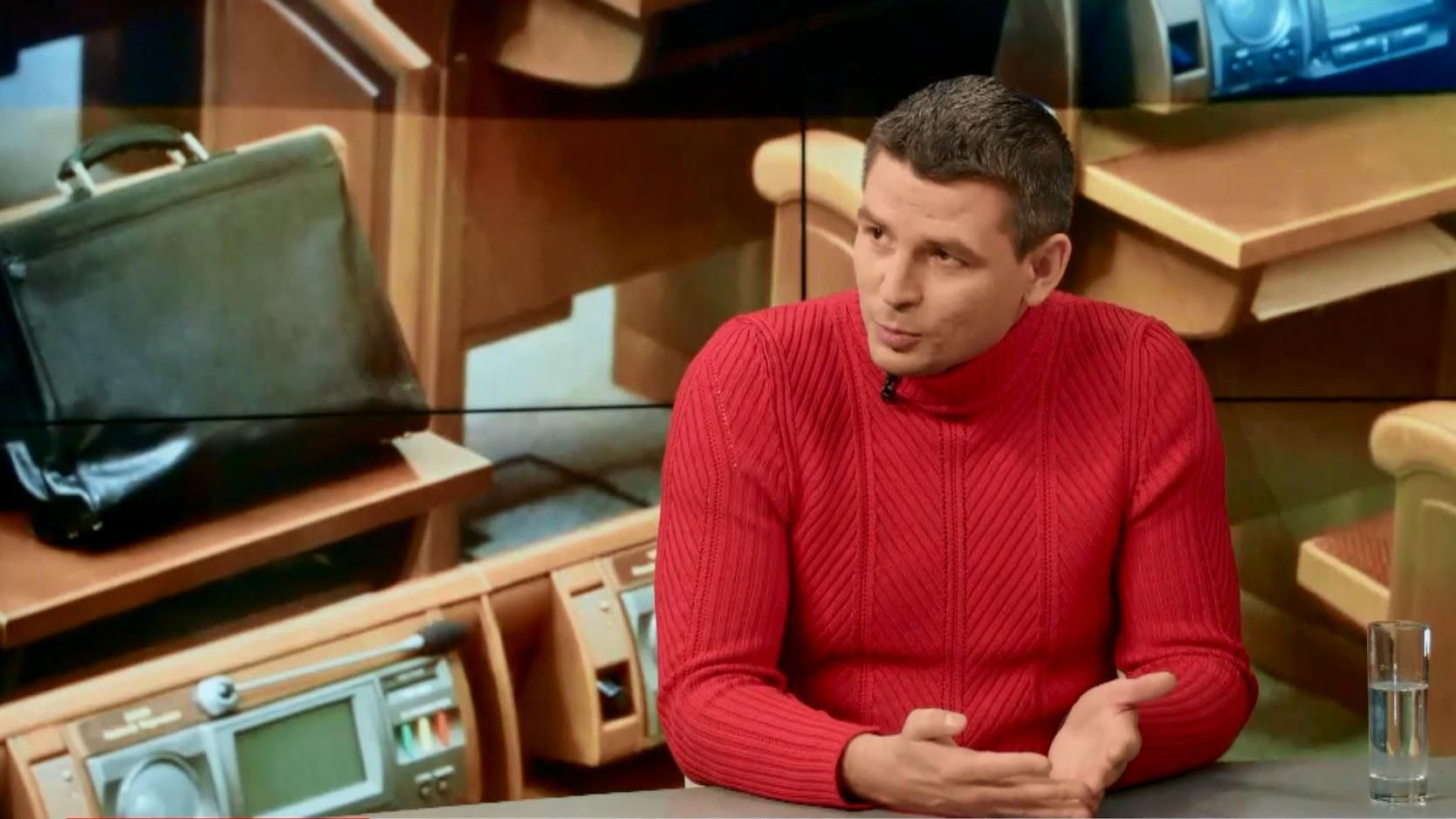 Барну можна притягати до кримінальної відповідальності за випадок із Яценюком, — політолог Барну можна притягати до кримінальної відповідальності за випадок із Яценюком, — політолог