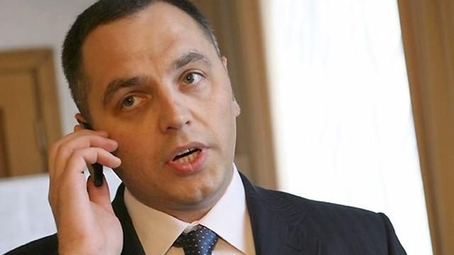 Портнов "продає" підписи за відставку Шокіна, які зникли з Верховної Ради Портнов "продає" підписи за відставку Шокіна, які зникли з Верховної Ради