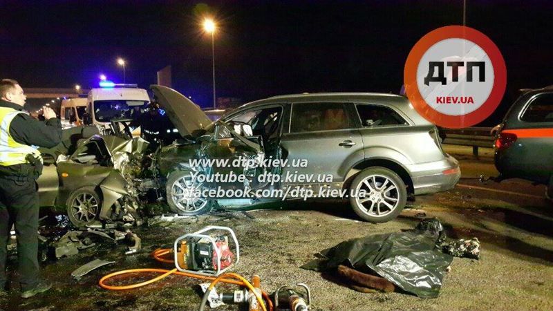 Появились детали смертельного ДТП под Киевом Появились детали смертельного ДТП под Киевом