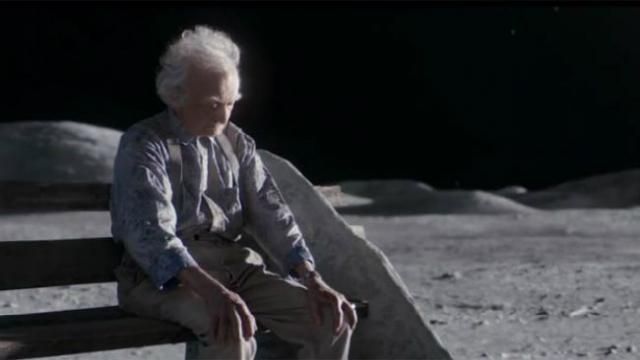 Реклама про чоловіка на Місяці розчулила інтернет Реклама про чоловіка на Місяці розчулила інтернет