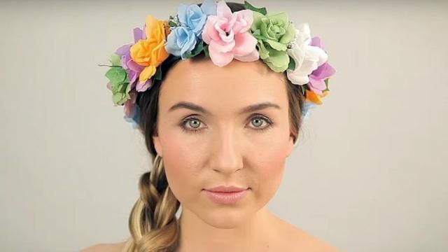 Українська модель за дві хвилини показала 100-річну еволюцію краси Українська модель за дві хвилини показала 100-річну еволюцію краси