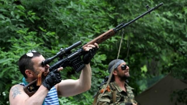 Боевики прибегают к прицельным провокациям: снайперы активизировались возле Донецка