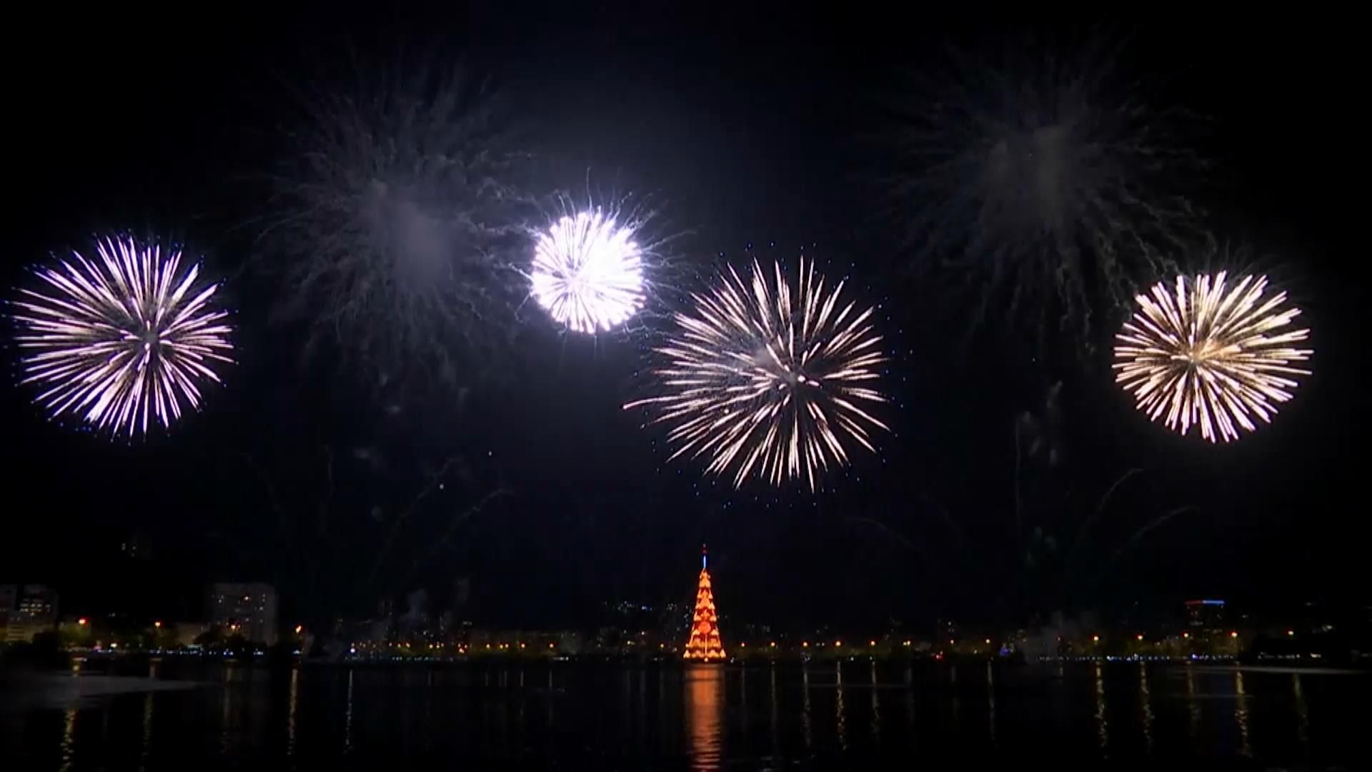 Як світ розважається в очікуванні Різдва Як світ розважається в очікуванні Різдва