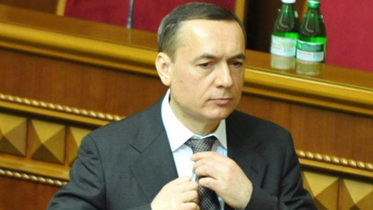 Антикорупційне бюро відкрило два провадження проти "друга Яценюка", — Лещенко Антикорупційне бюро відкрило два провадження проти "друга Яценюка", — Лещенко