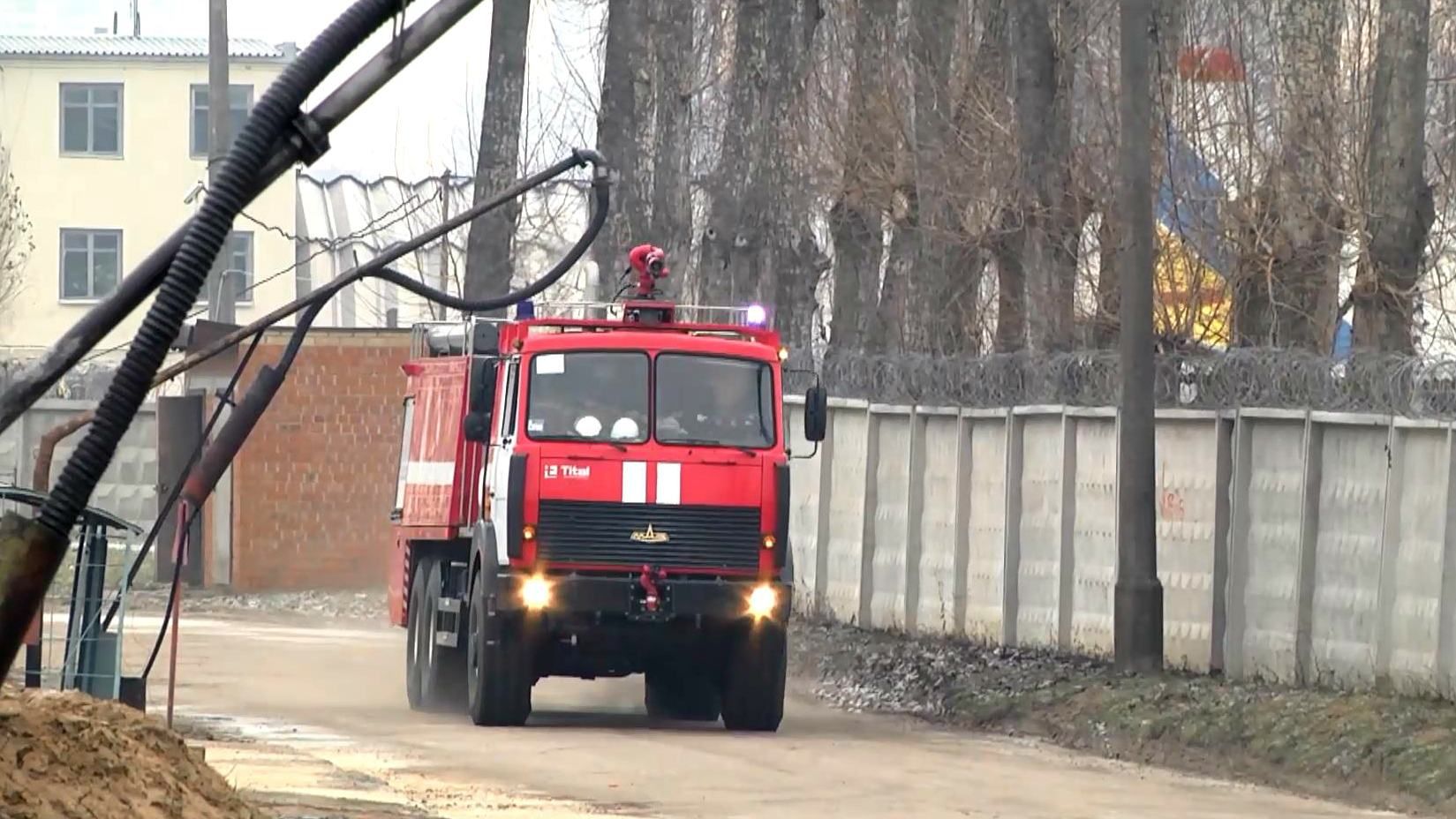 Київські рятувальники повторили події літньої пожежі на нафтобазі