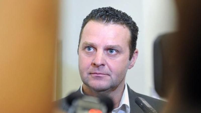 Чеського комуніста не впустили в Україну Чеського комуніста не впустили в Україну